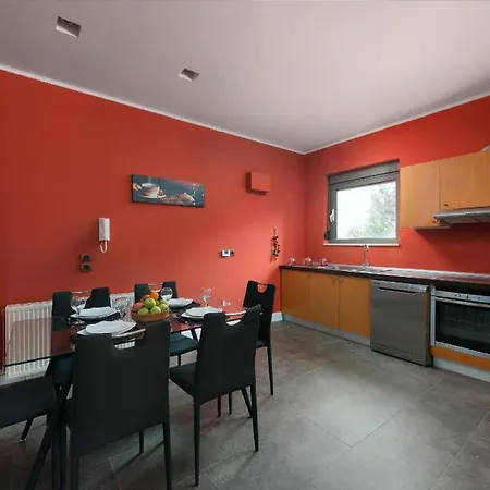 Ferienhaus Mit Privatpool Fuer 8 Personen Ca 160 Qm In Ialysos, Dodekanes Rhodos 度假居 依克希亚